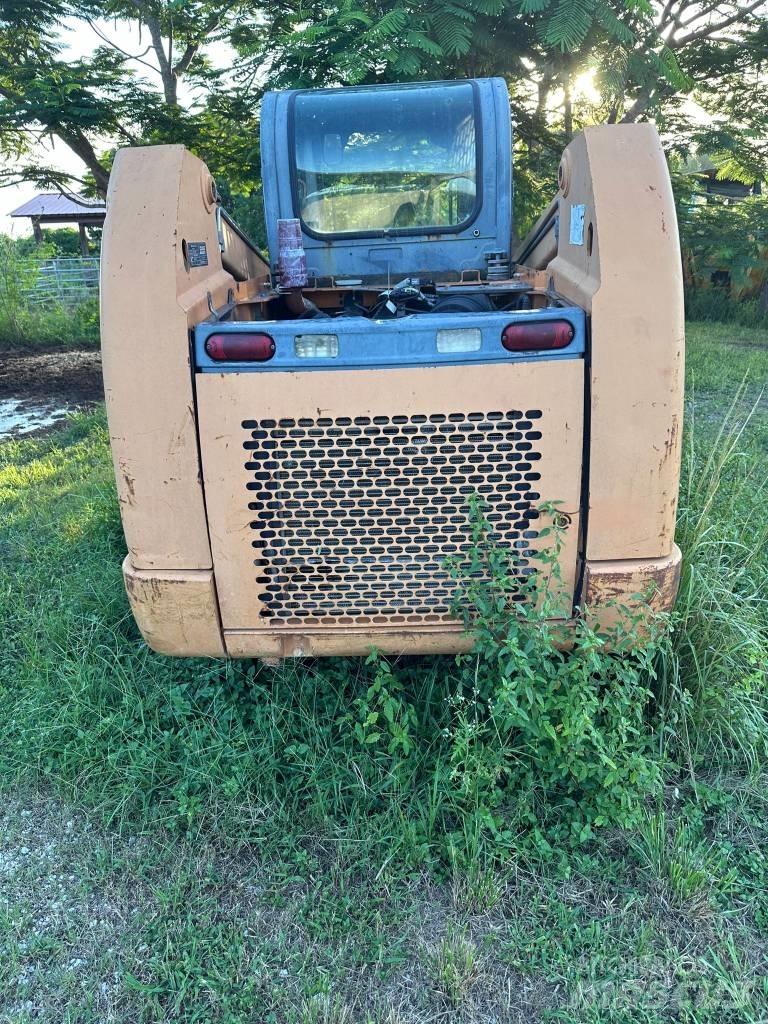 CASE SR 250 Міні-навантажувачі