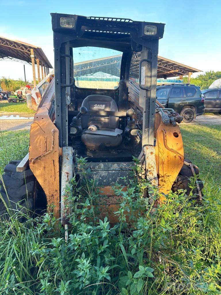 CASE SR 250 Міні-навантажувачі