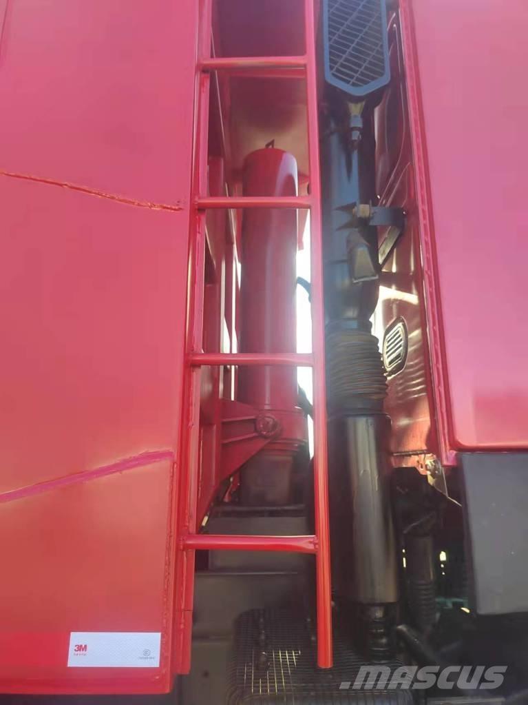 Howo 371 8x4 Самоскиди