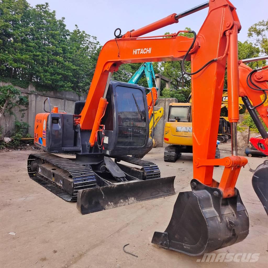 Hitachi Zaxis 70 Гусеничні екскаватори