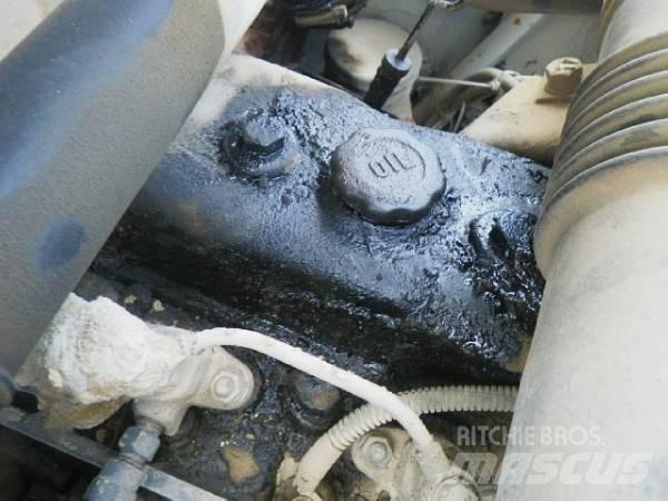 Hitachi EX120-5 Гусеничні екскаватори