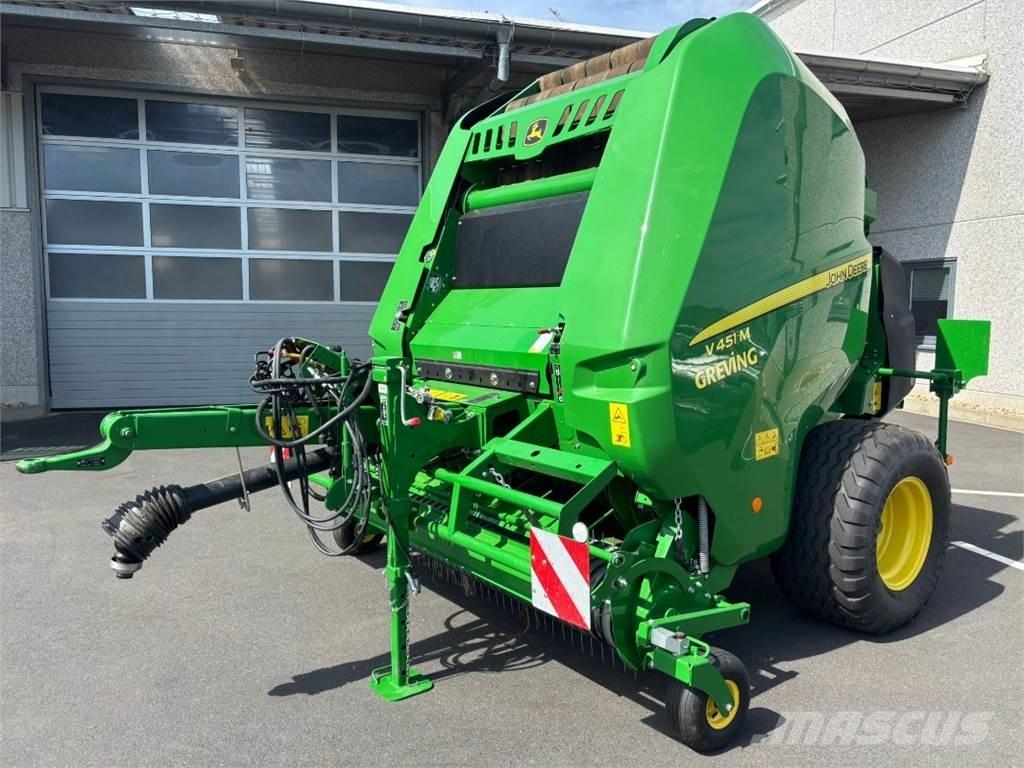 John Deere V451M Рулонні прес-підбирачі