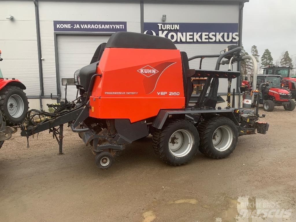 Kuhn VBP 2160 Рулонні прес-підбирачі