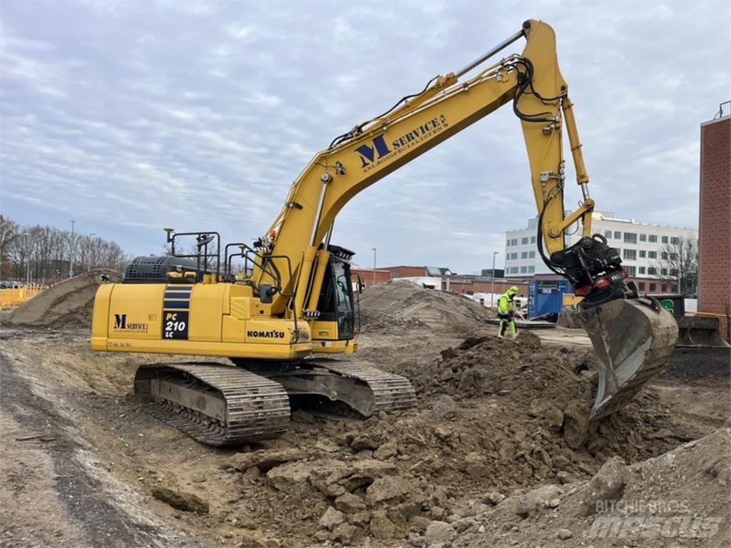 Komatsu PC210LC-11 Гусеничні екскаватори