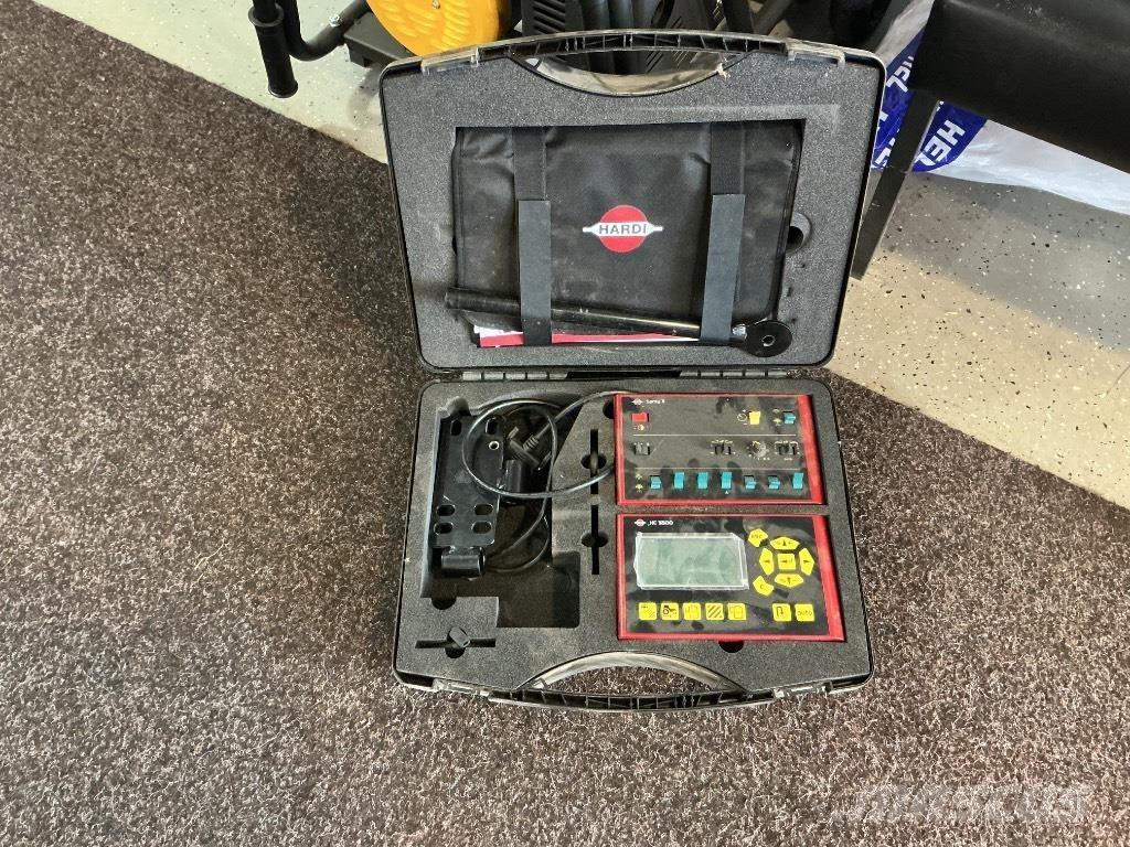 Hardi Ranger 2500 Причіпні обприскувачі