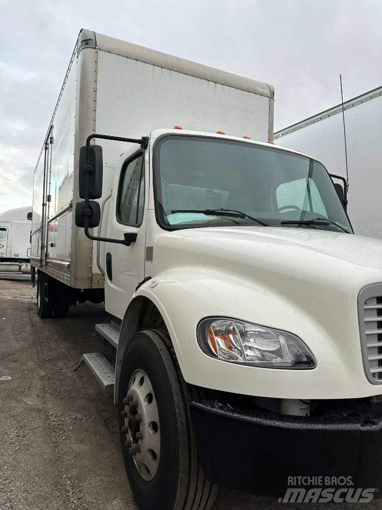 Freightliner M2 106 Фургони