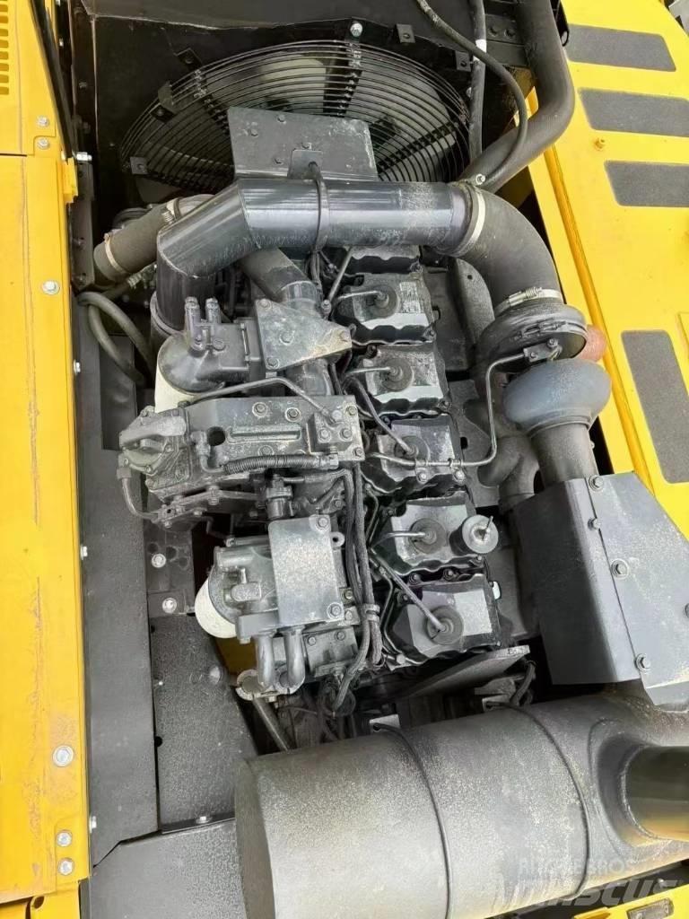 Komatsu 400-7 Гусеничні екскаватори