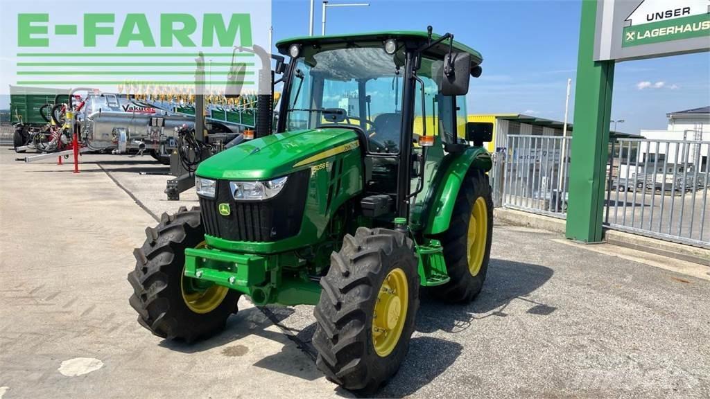 John Deere 5058E Трактори