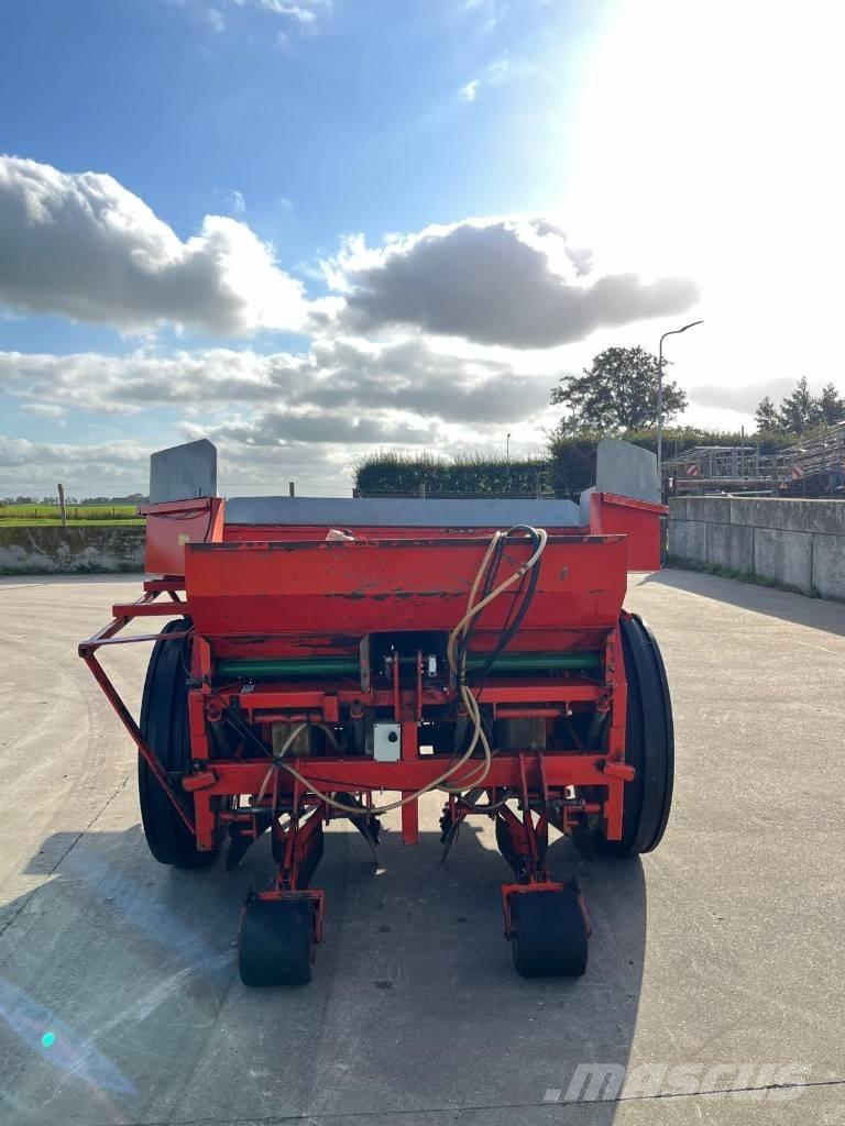 Structural PM 20 Картоплесаджалки