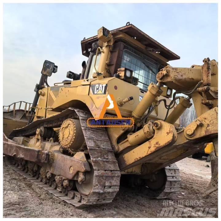CAT D8T bulldozers Гусеничні бульдозери