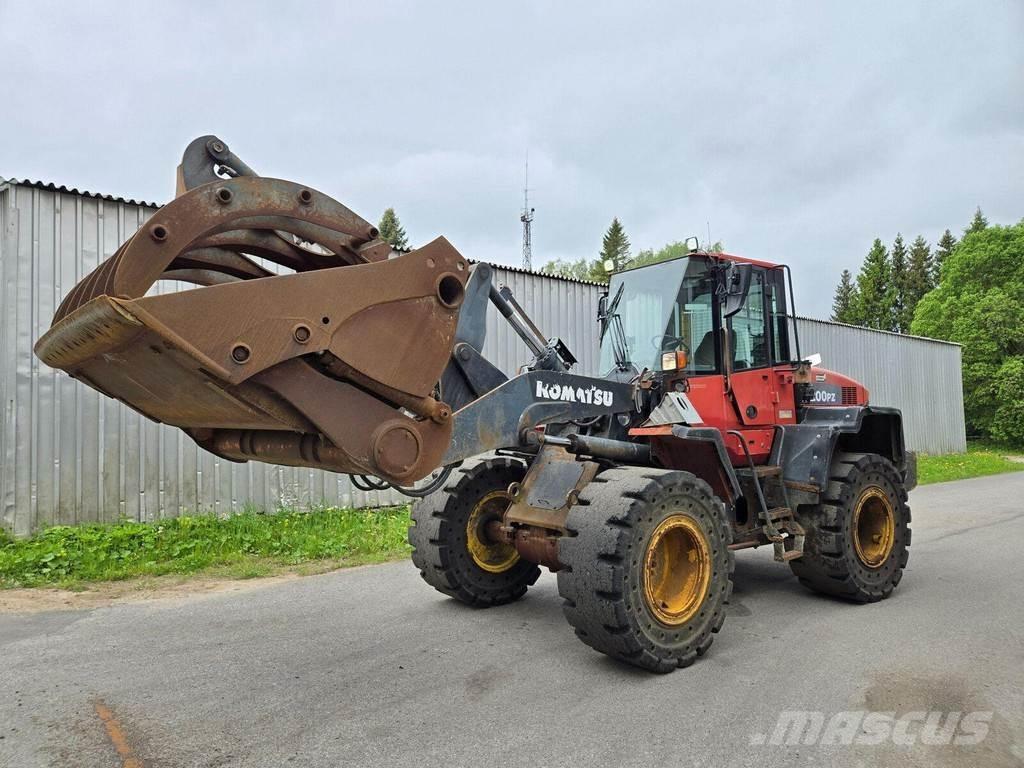 Komatsu WA200PZ-6 Фронтальні навантажувачі