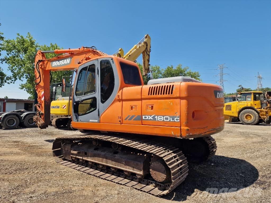 Doosan DX 180 LC Гусеничні екскаватори