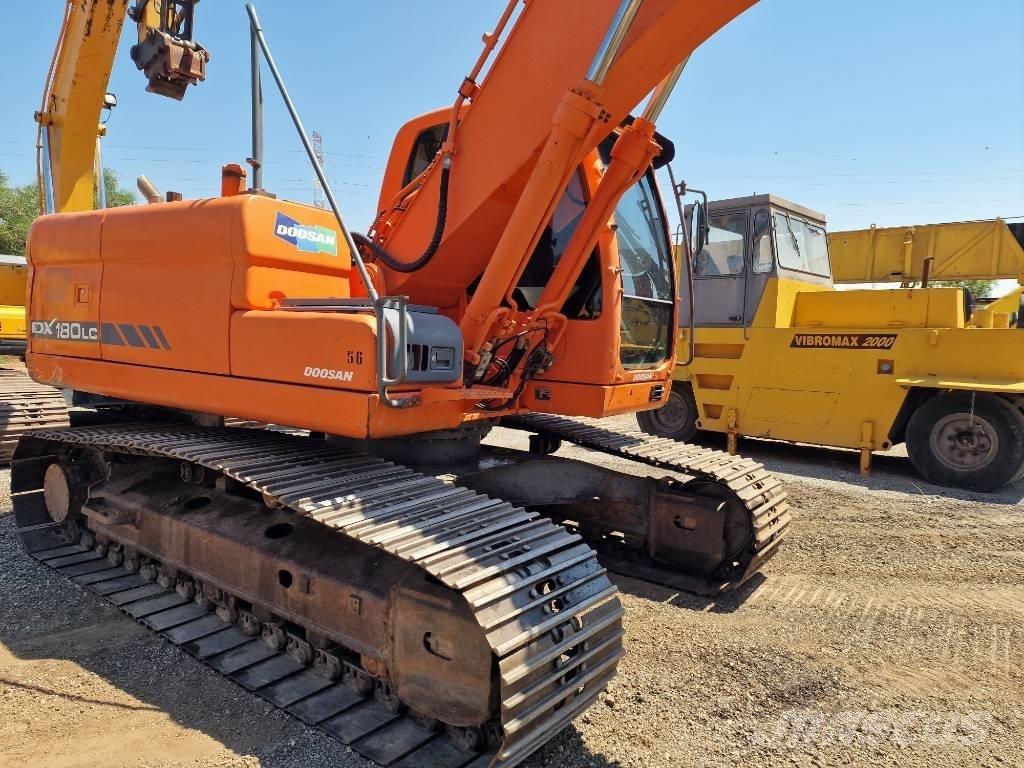 Doosan DX 180 LC Гусеничні екскаватори