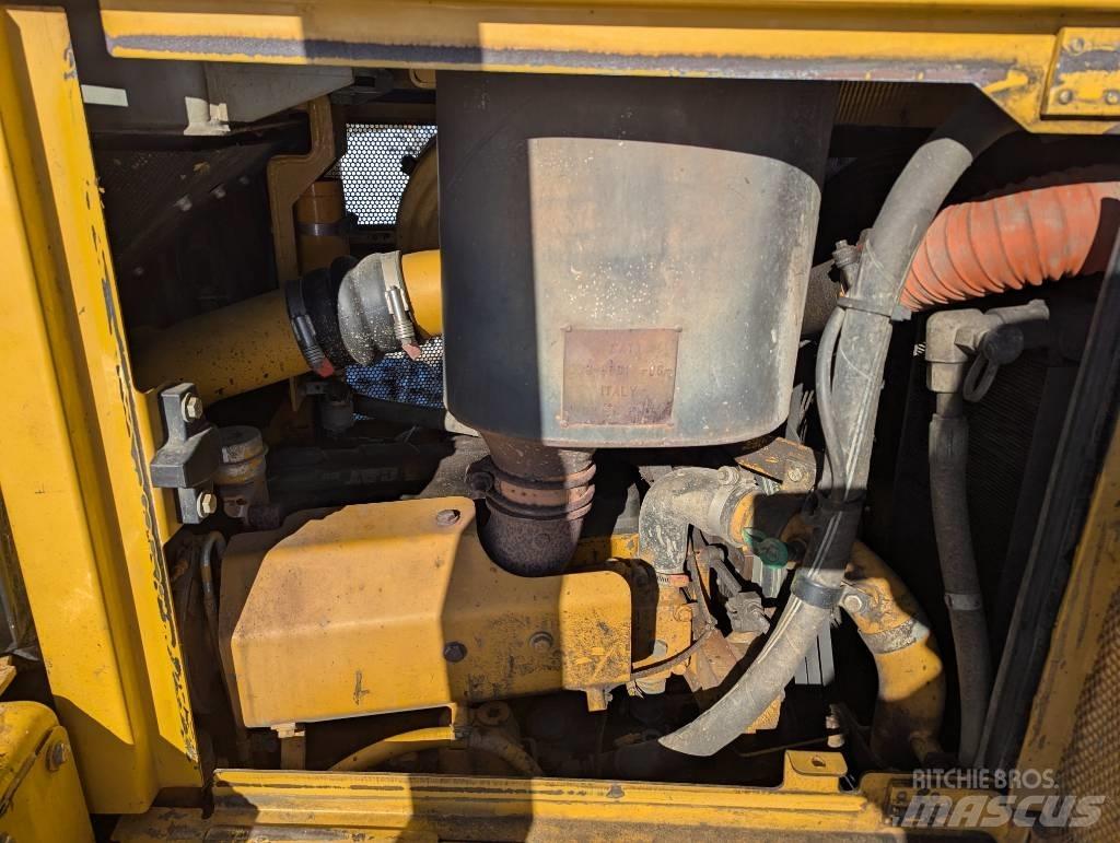 CAT D 6 T LGP Гусеничні бульдозери