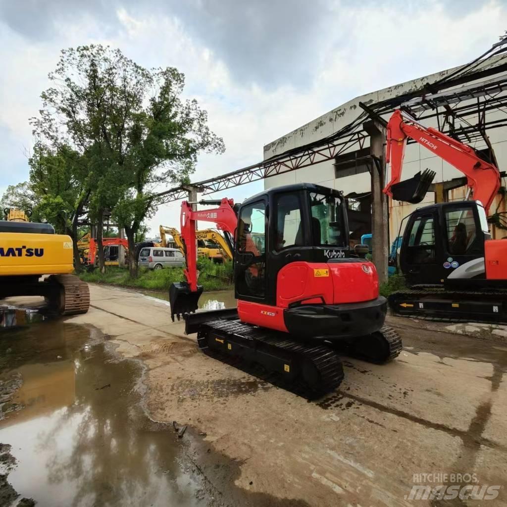 Kubota KX165 Гусеничні екскаватори