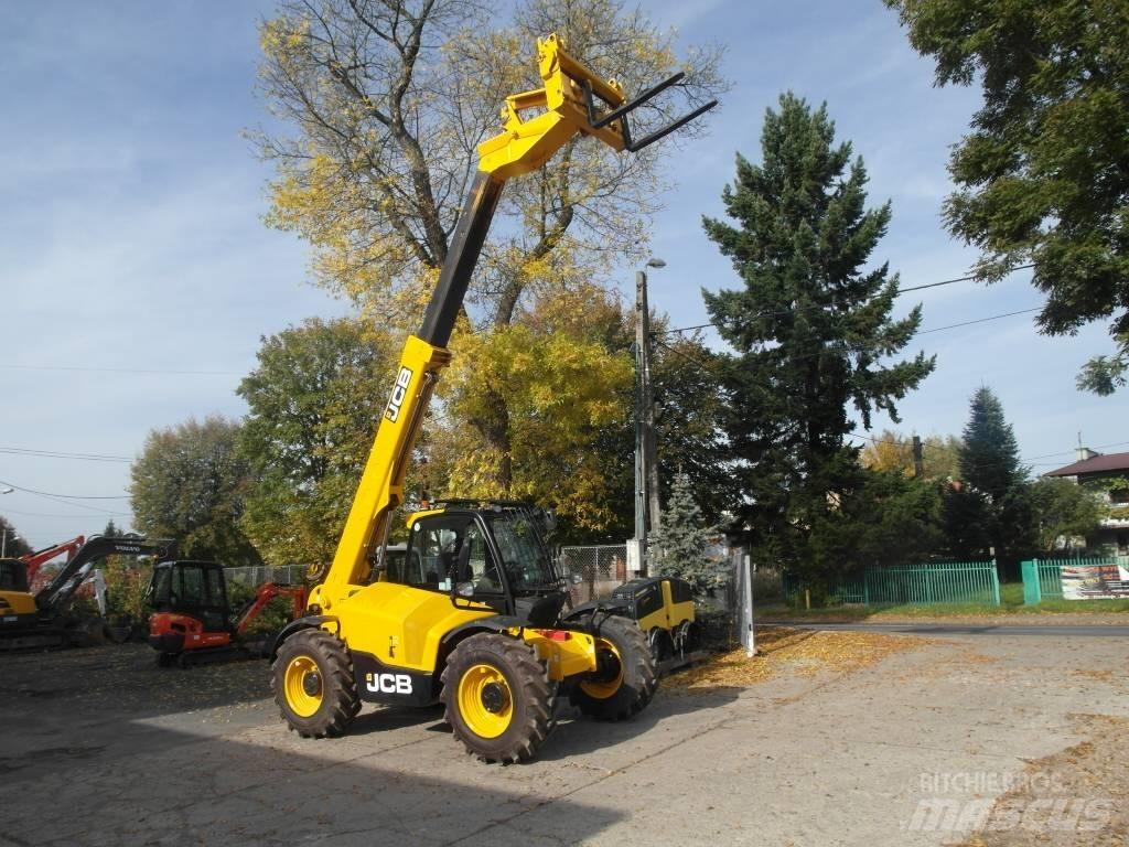 JCB 531-70 Телескопічні навантажувачі