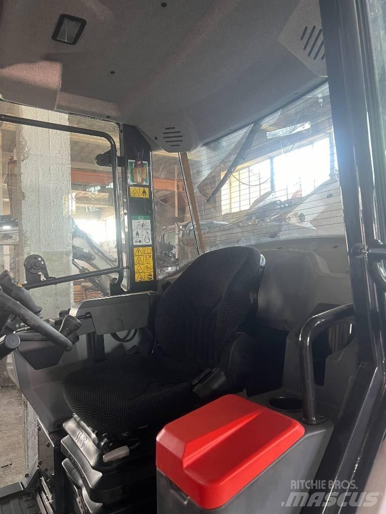 Bobcat L 85 Фронтальні навантажувачі