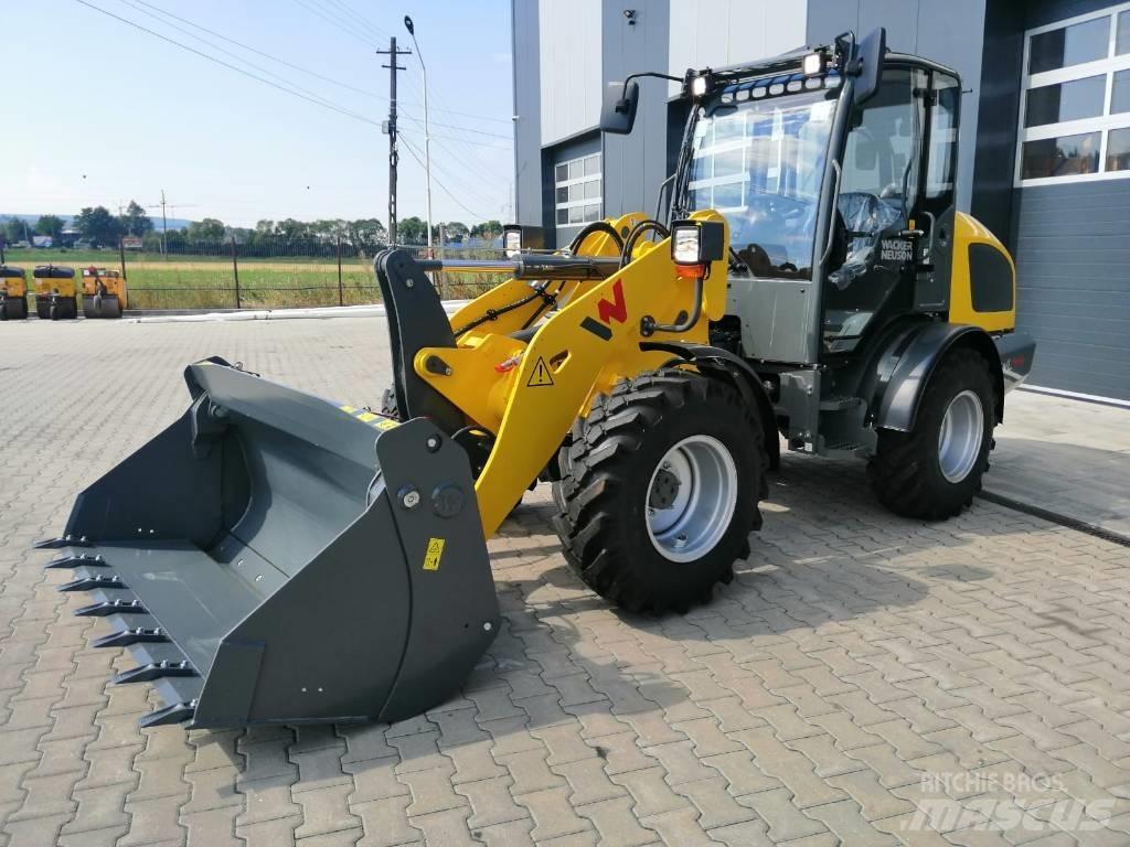 Wacker Neuson WL44 Фронтальні навантажувачі