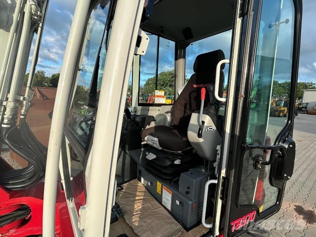 Takeuchi TB 370 V4 Середні екскаватори 7т. - 12т.