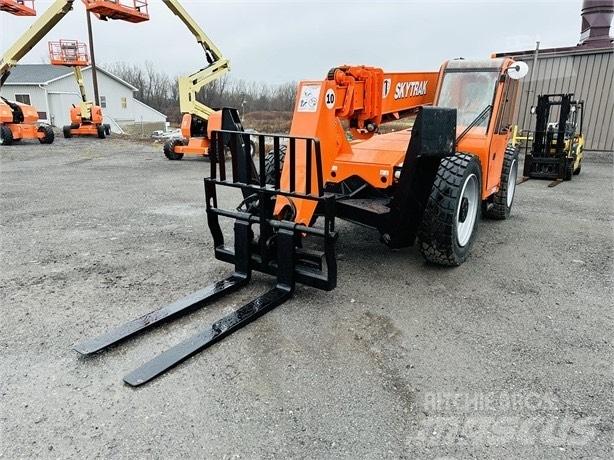 SkyTrak 10054 Телескопічні навантажувачі