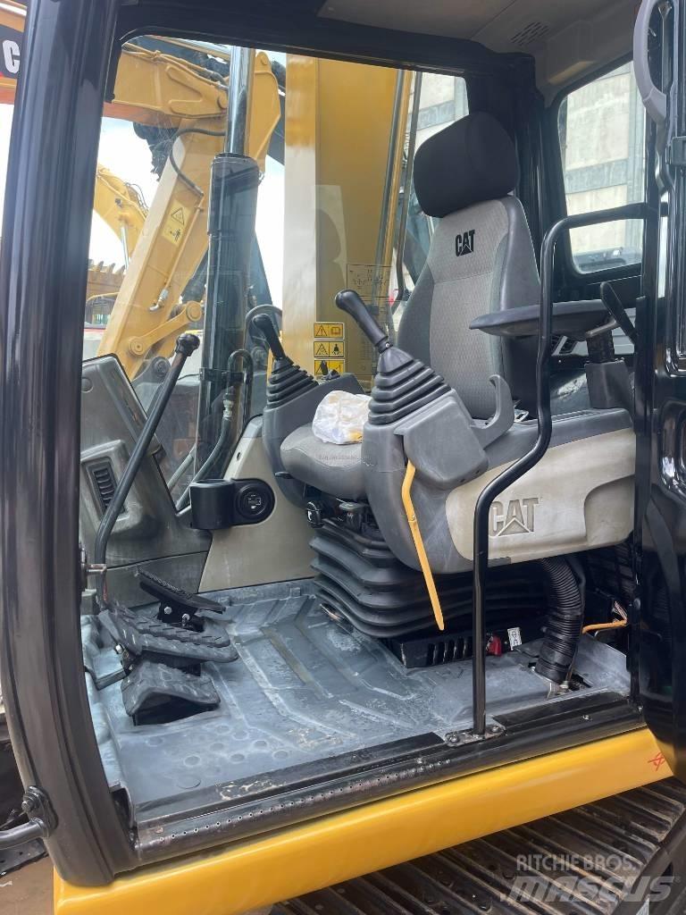 CAT 307 D Міні-екскаватори < 7т