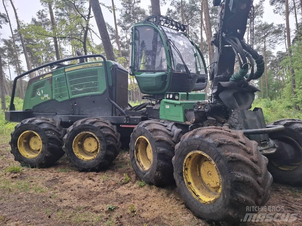 John Deere 1270 G Харвестери