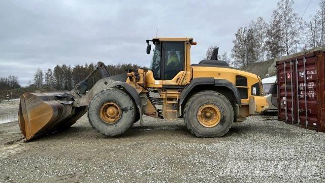 Volvo L120H Фронтальні навантажувачі