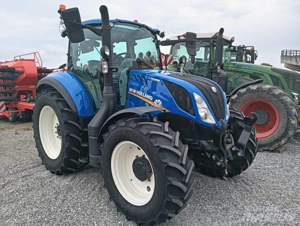 New Holland T 5.120 Трактори