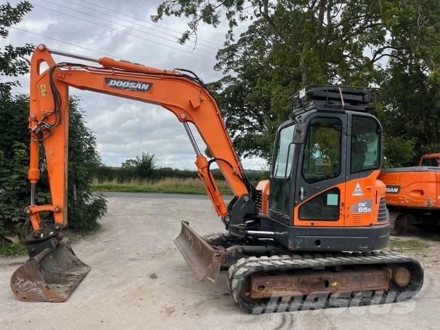 Doosan DX 85 R-3 Середні екскаватори 7т. - 12т.