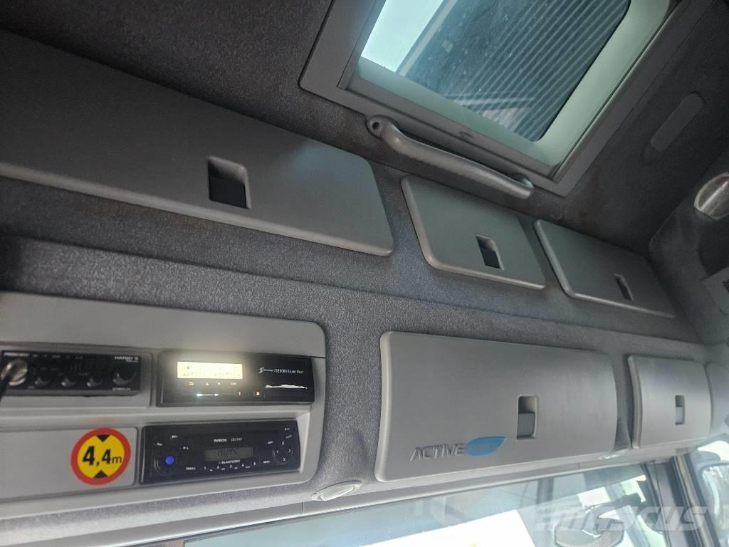 Iveco Stralis 6x2 Фургони