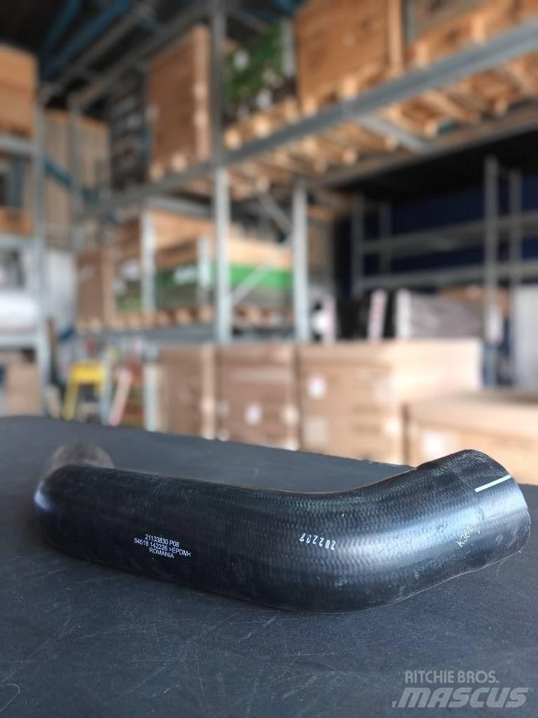 Volvo HOSE 21133830 Двигуни