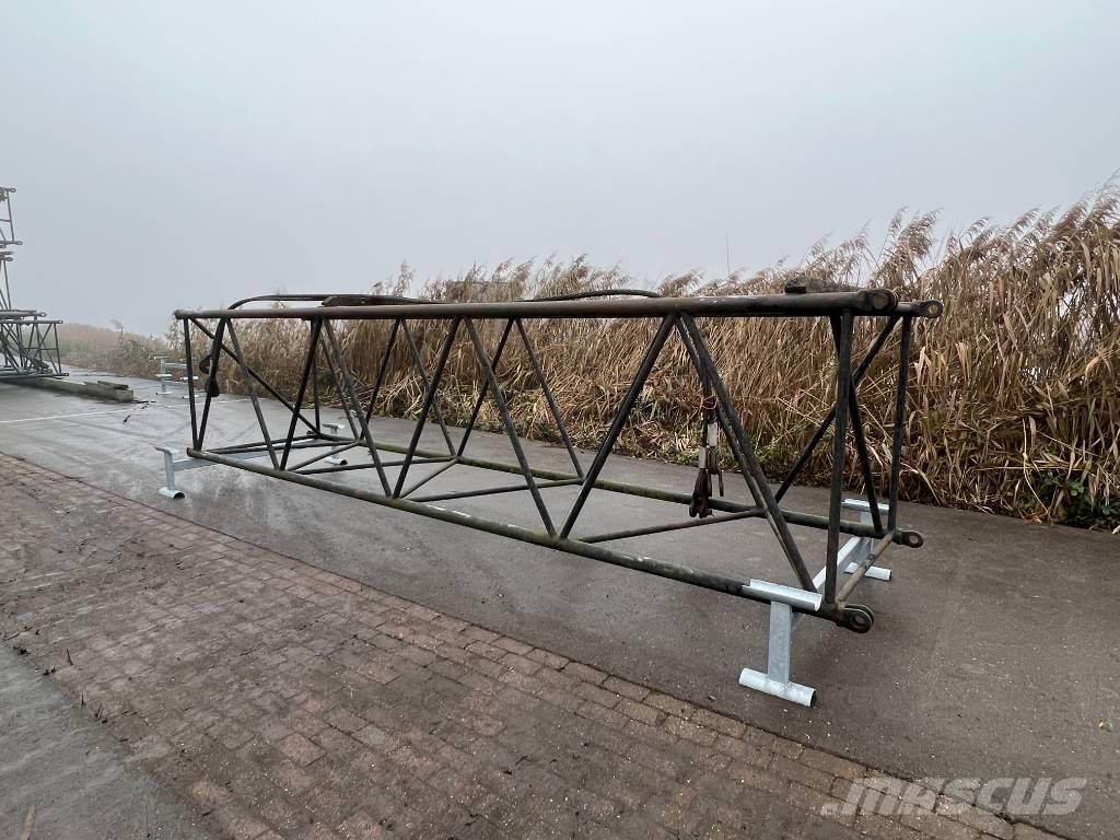 Hitachi KH 180-3 Запчастини для кранів