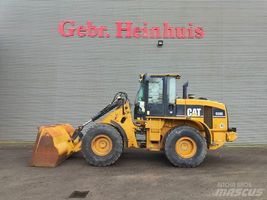 CAT 930G Фронтальні навантажувачі