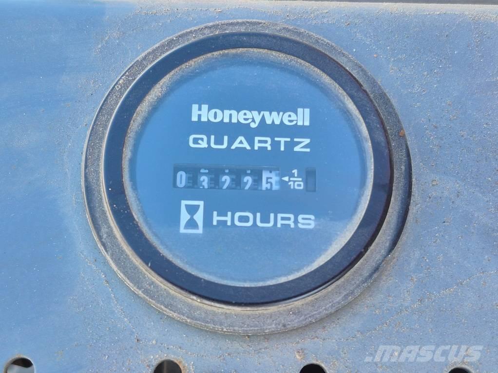 SkyJack SJ 4632 Підйомники-ножиці