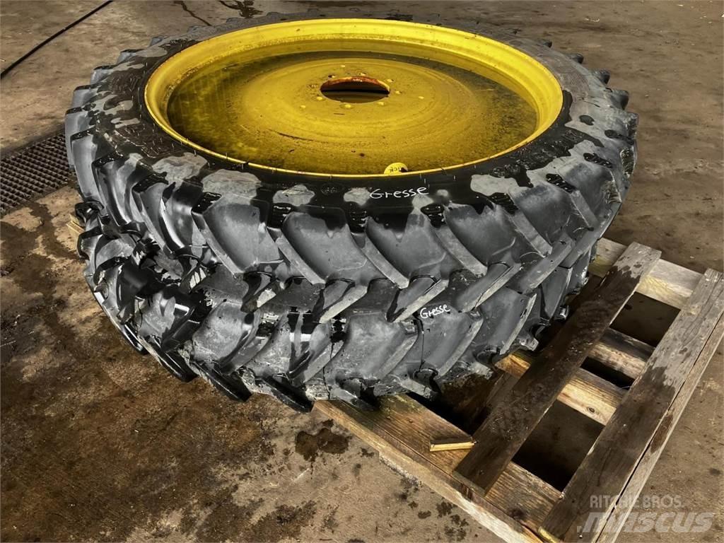 BKT 270/95R48 Колеса