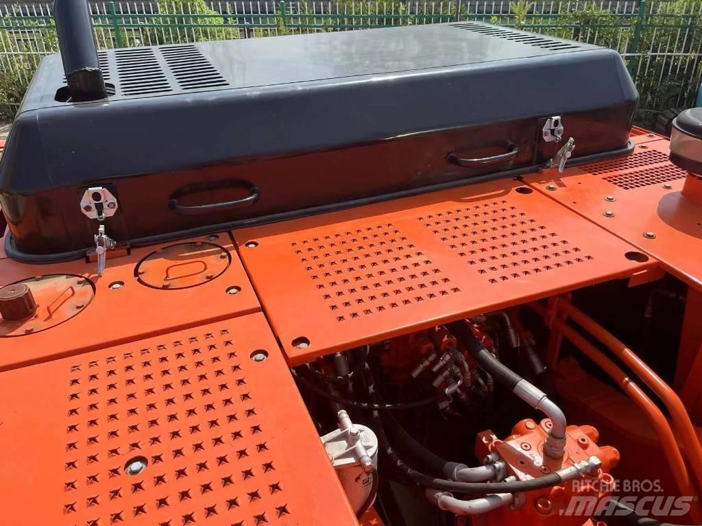 Doosan 300-7 Гусеничні екскаватори