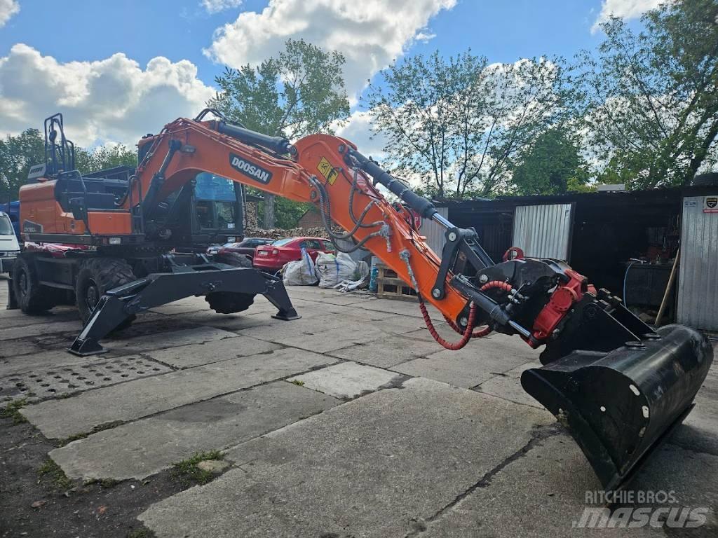 Doosan DX 160 W Колісні екскаватори