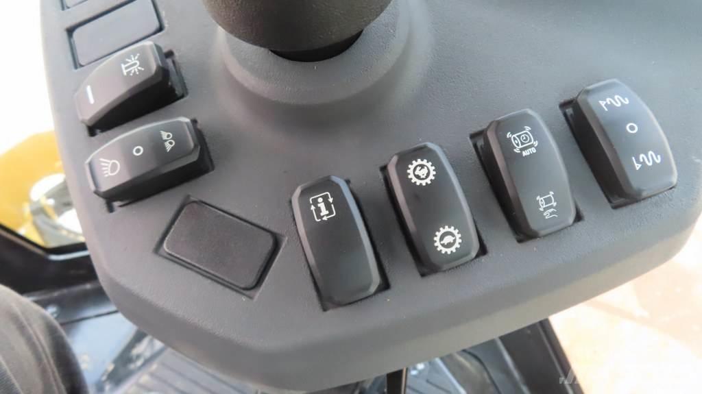 CAT CS11GC Грунтові котки