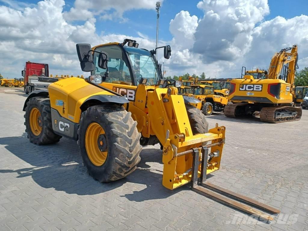 JCB 538-60 Agri Телескопічні фронтальні навантажувачі
