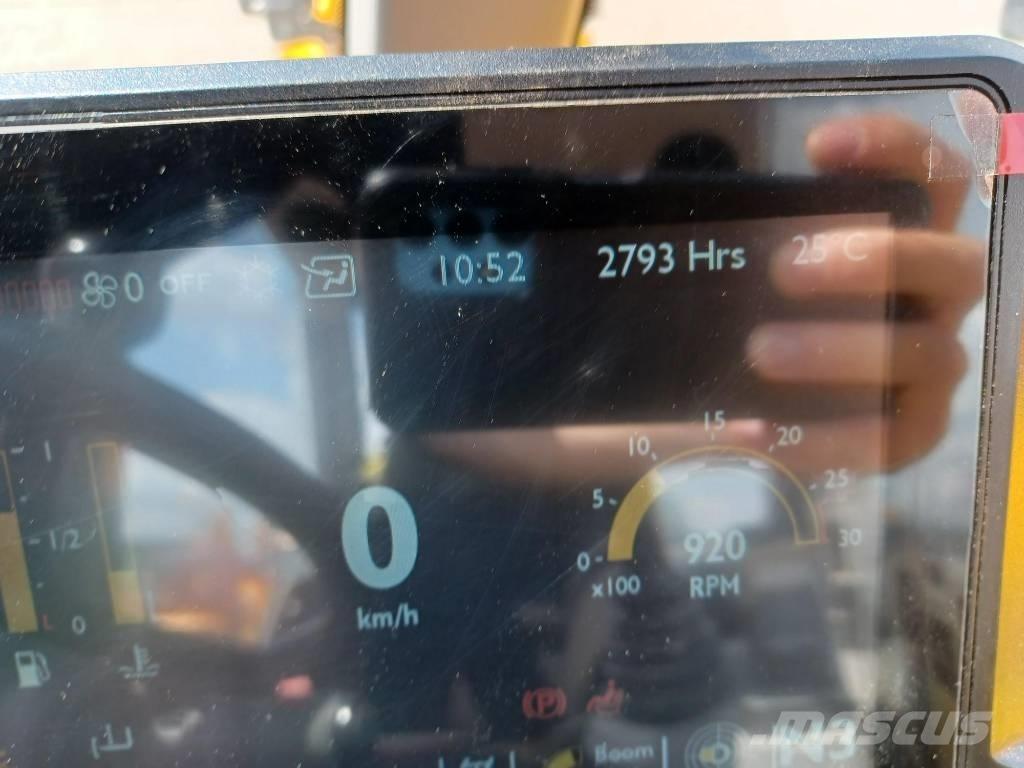 JCB 538-60 Agri Телескопічні фронтальні навантажувачі