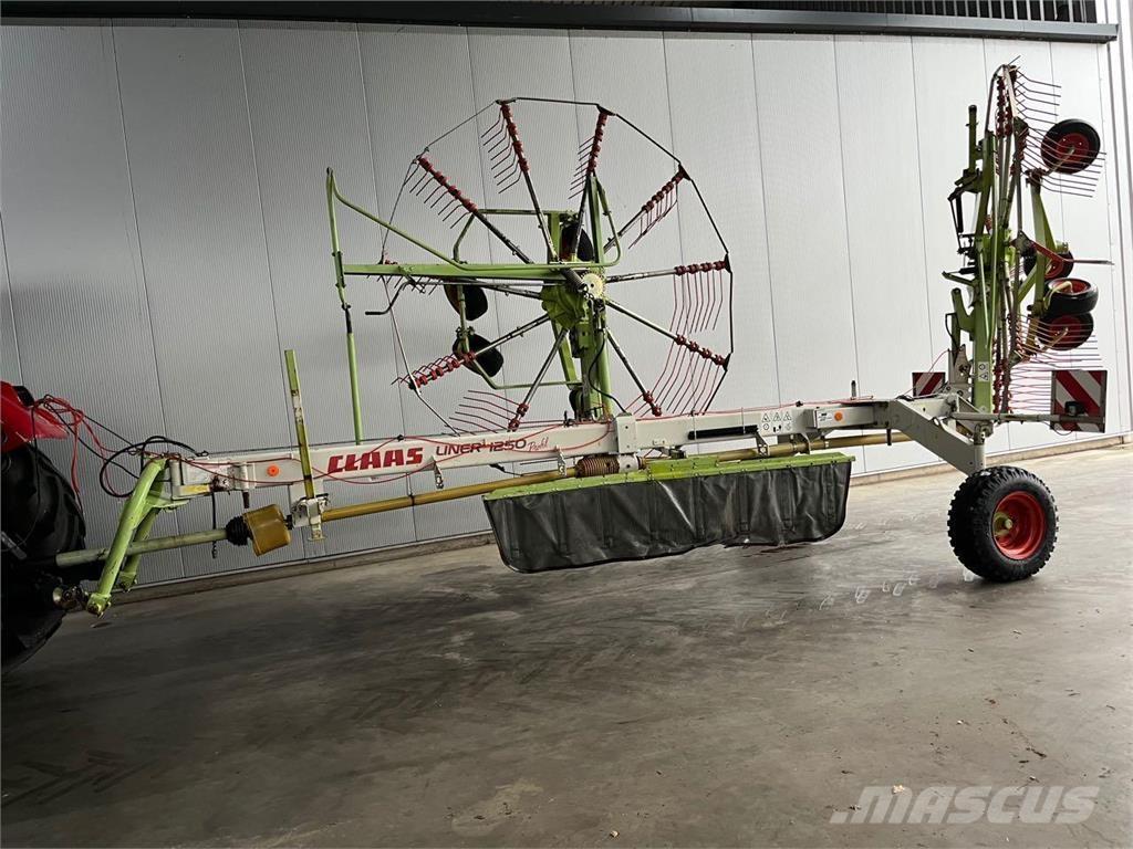 CLAAS Liner 1250 Рядкові жатки