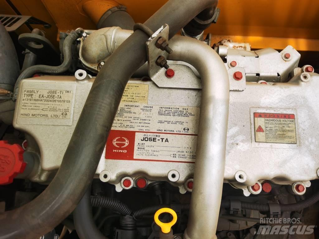Kobelco SK 200-8 Гусеничні екскаватори