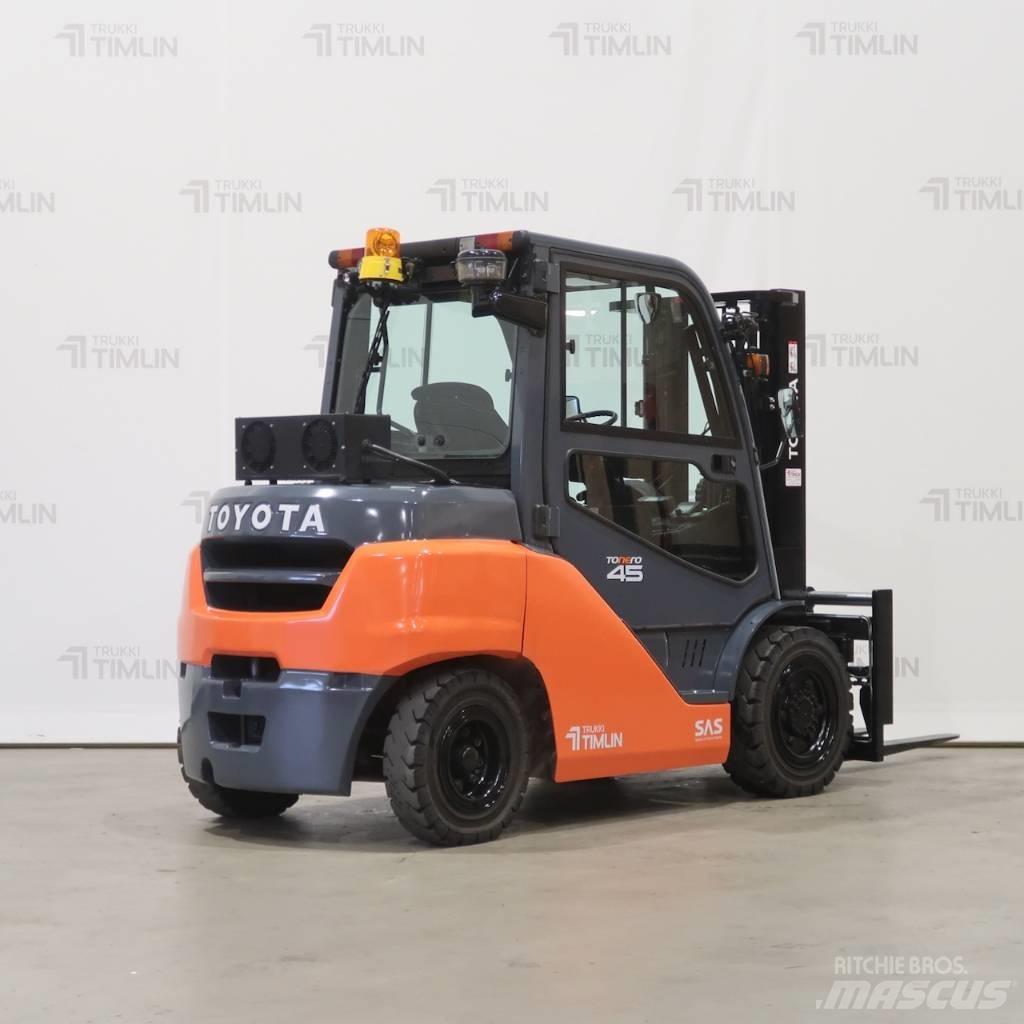 Toyota 40-8FD40N Дизельні навантажувачі