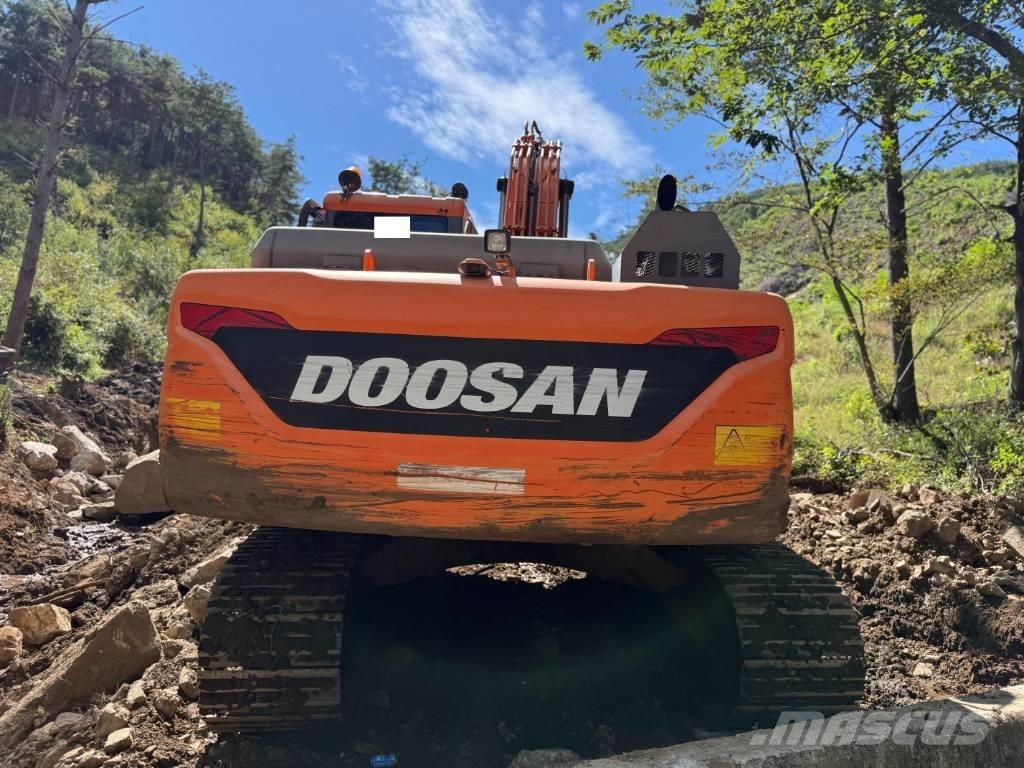 Doosan DX 220 LC-9 Гусеничні екскаватори
