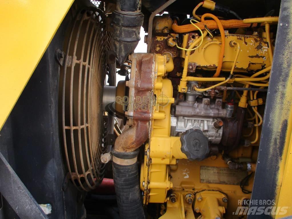 CAT CS 533 E Roller Грунтові котки