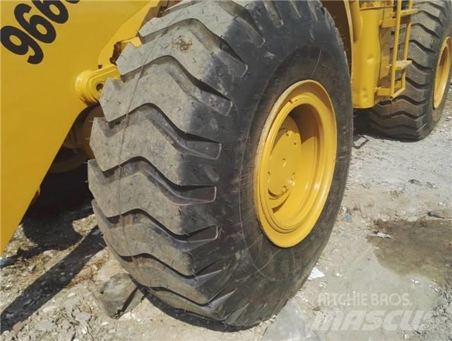 CAT 966 G Фронтальні навантажувачі
