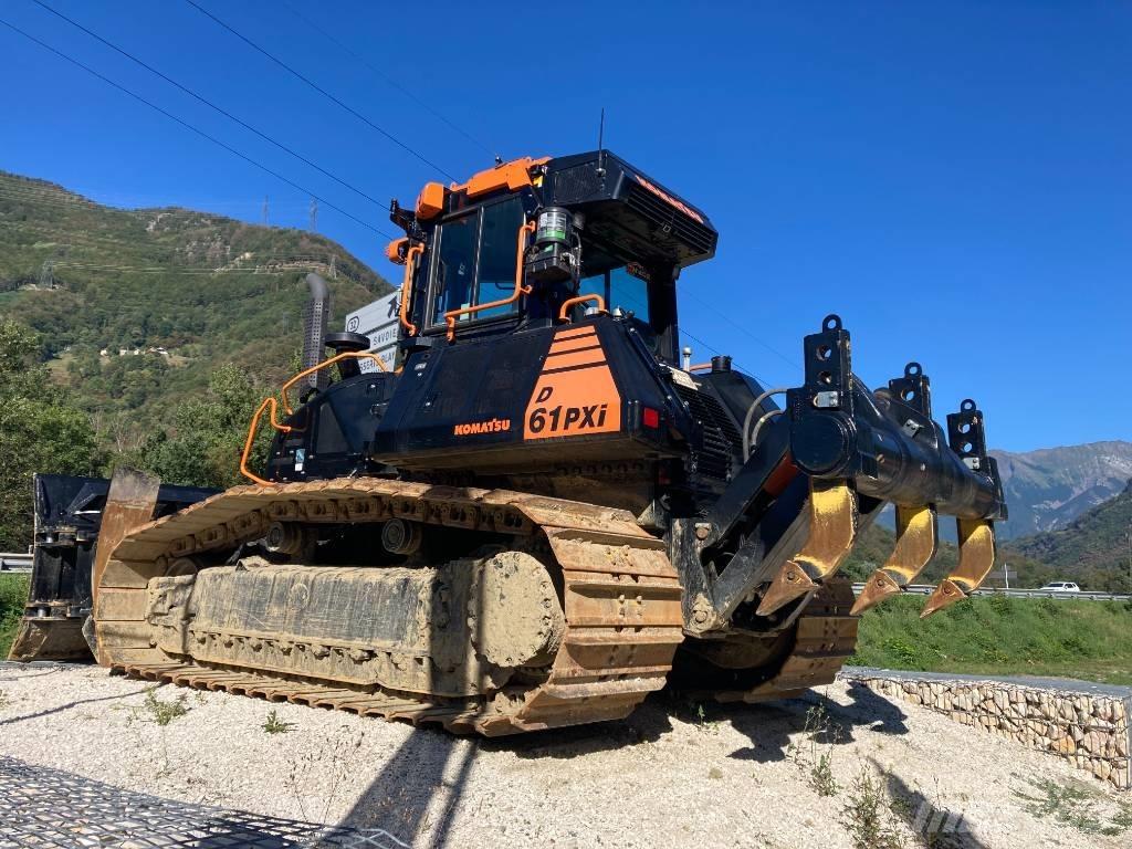 Komatsu D61PXI-24E0 Гусеничні бульдозери