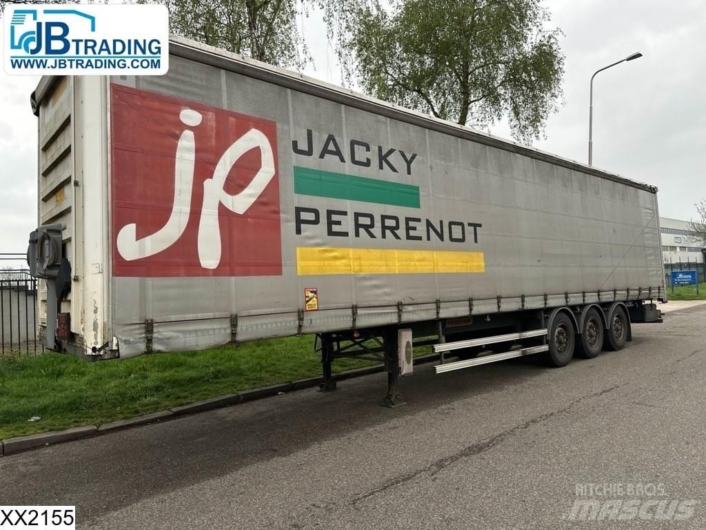 Fruehauf Tautliner Тентовані напівпричепи