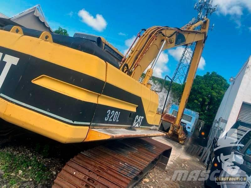 CAT 320 L Гусеничні екскаватори