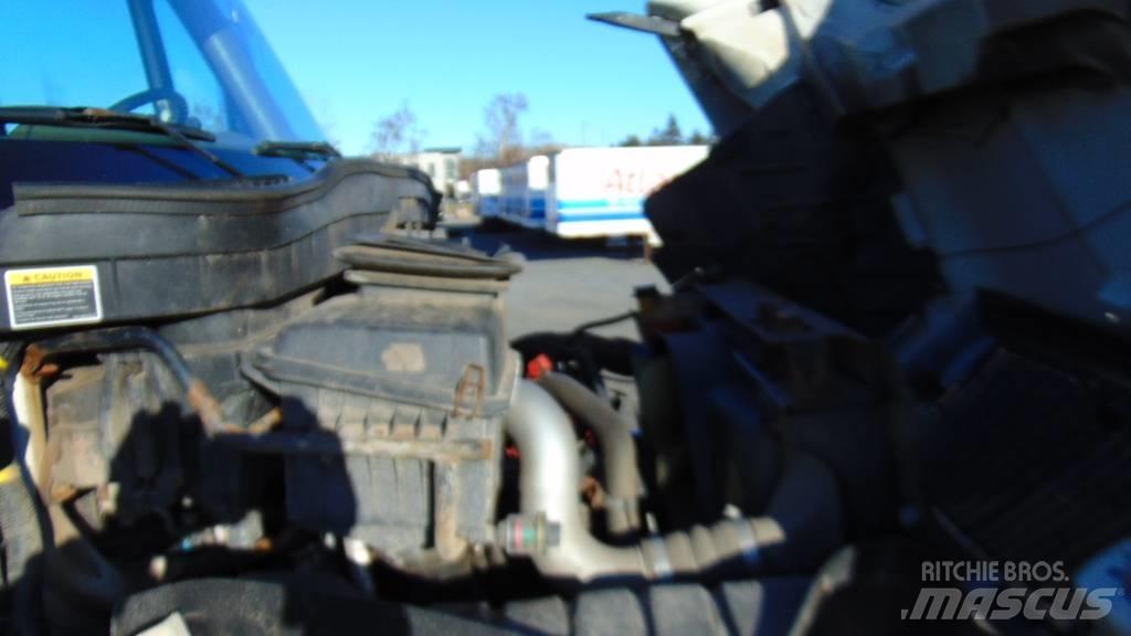 International 4300 Фургони
